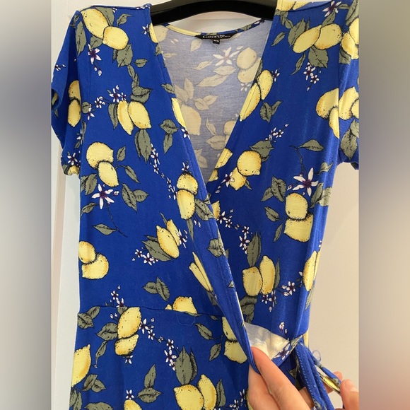 Lemon wrap dress - Picture 3 of 3